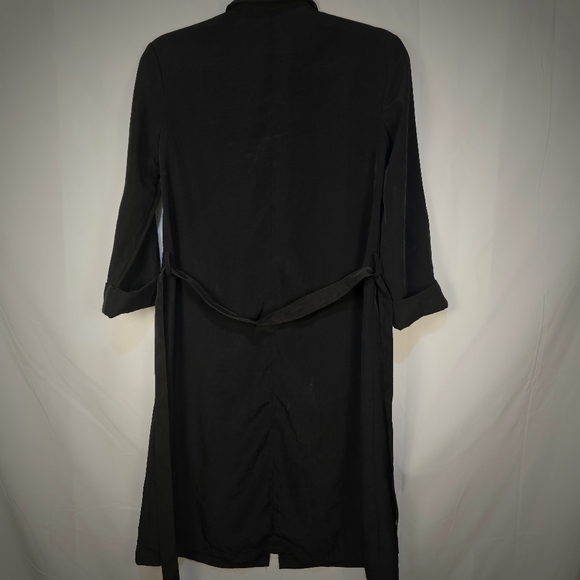 H&M lightweight black trench jacket. - Picture 8 of 10